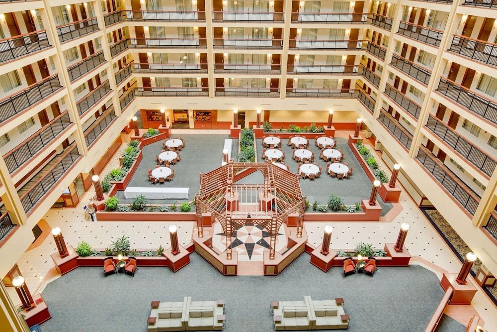 Embassy Suites By Hilton Cleveland Rockside Independence Dış mekan fotoğraf