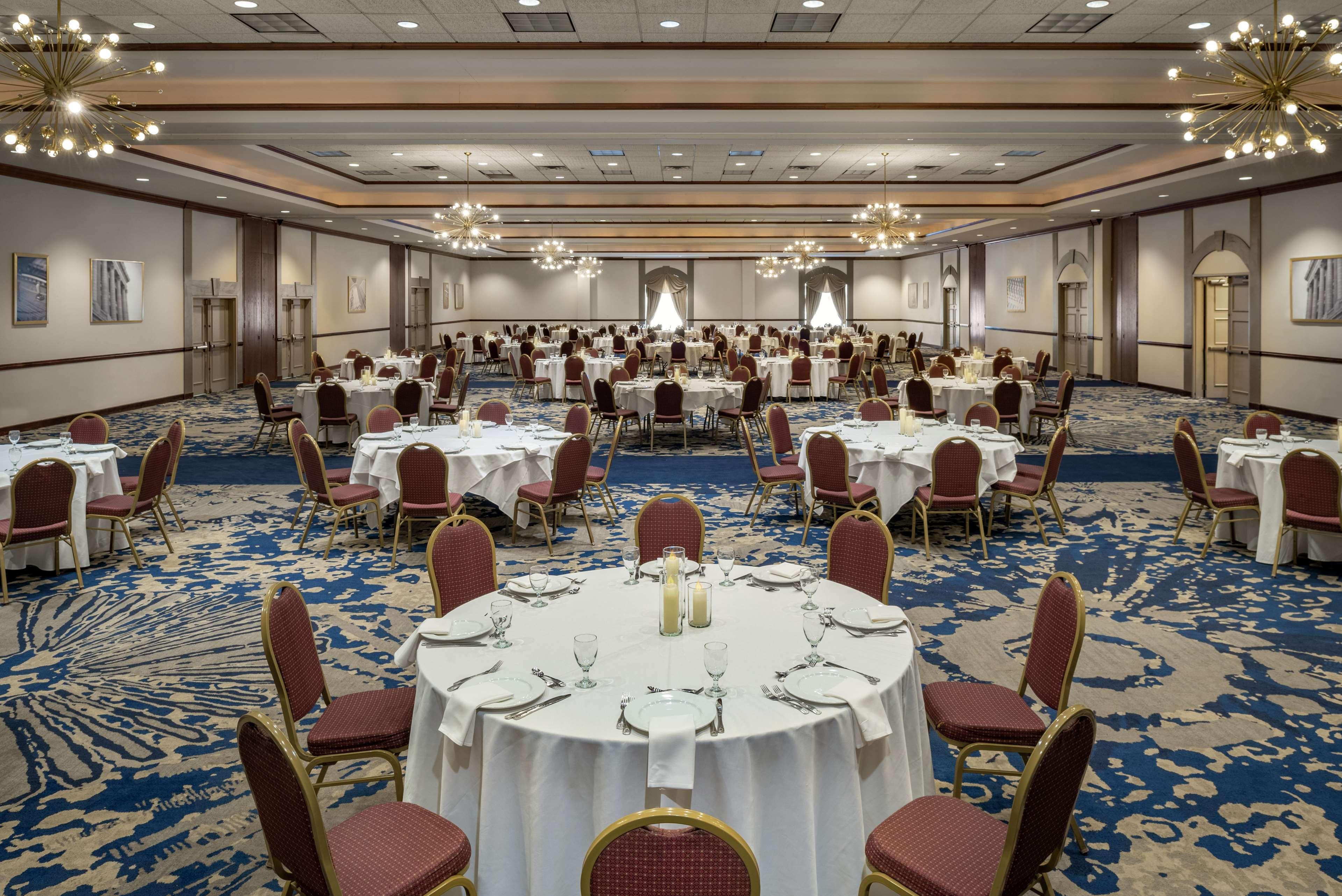 Embassy Suites By Hilton Cleveland Rockside Independence Dış mekan fotoğraf