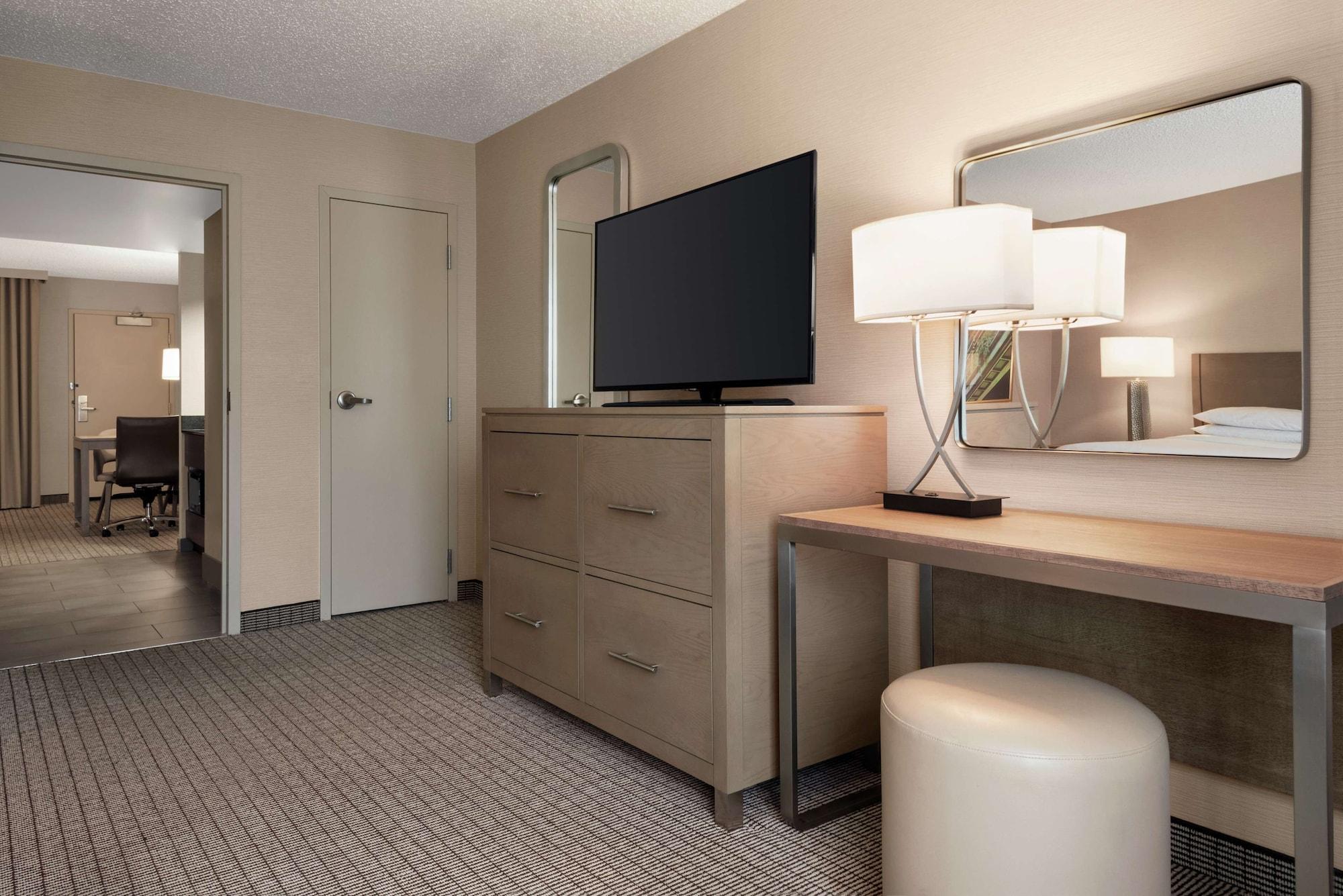 Embassy Suites By Hilton Cleveland Rockside Independence Dış mekan fotoğraf