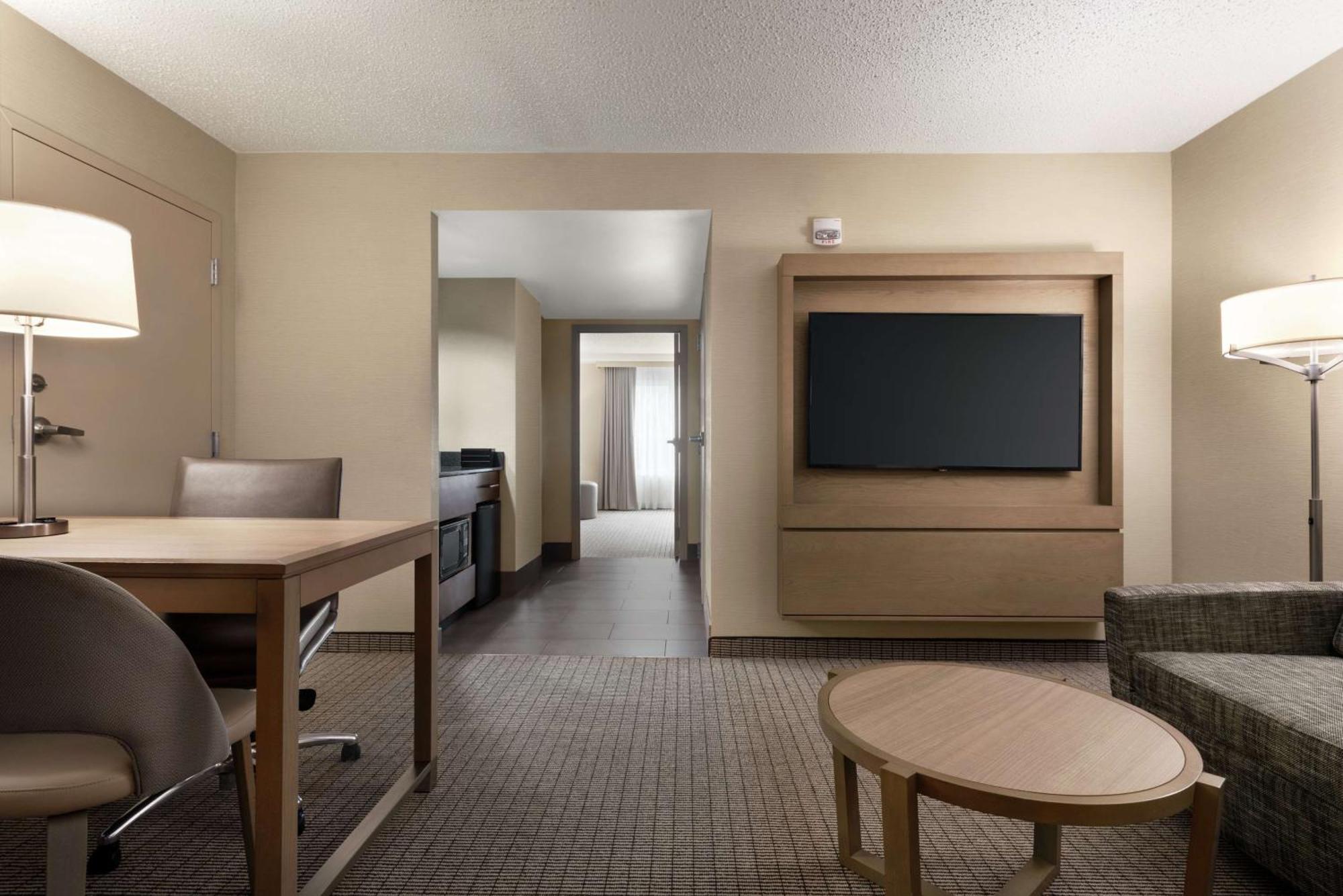 Embassy Suites By Hilton Cleveland Rockside Independence Dış mekan fotoğraf